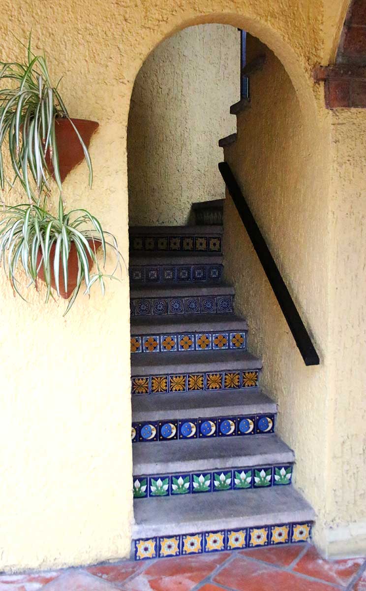azulejos-contremarches-carrelage-mexicain-amadera